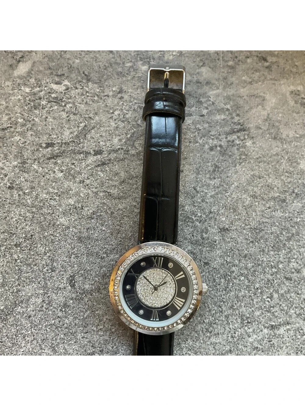 Beautiful Croton Womens Watch 36mm Silver Tone Case W/Crystal Accents A20